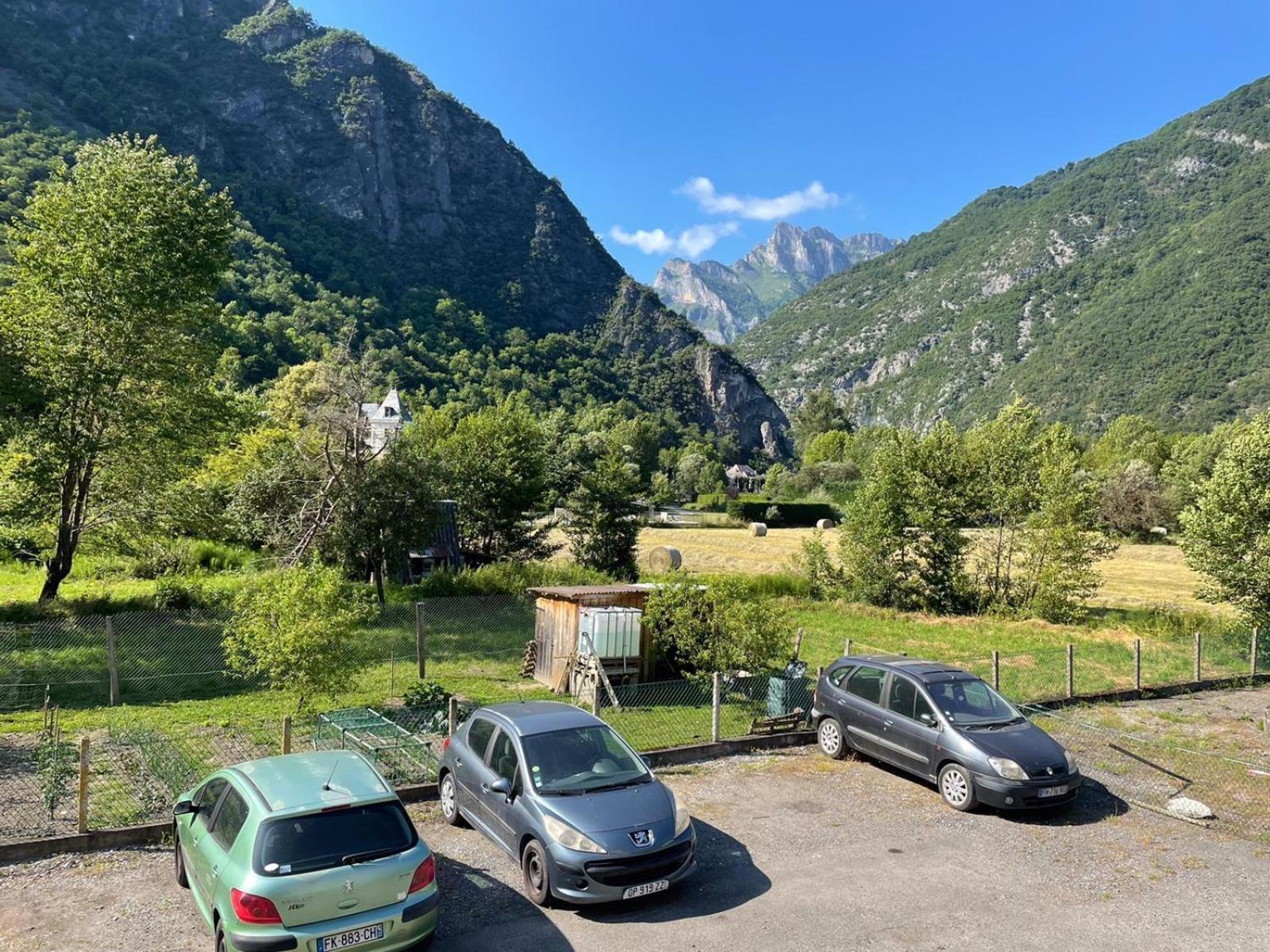 Mountain View 2 Bedroom Apartment Saint Beat Lez Exterior foto