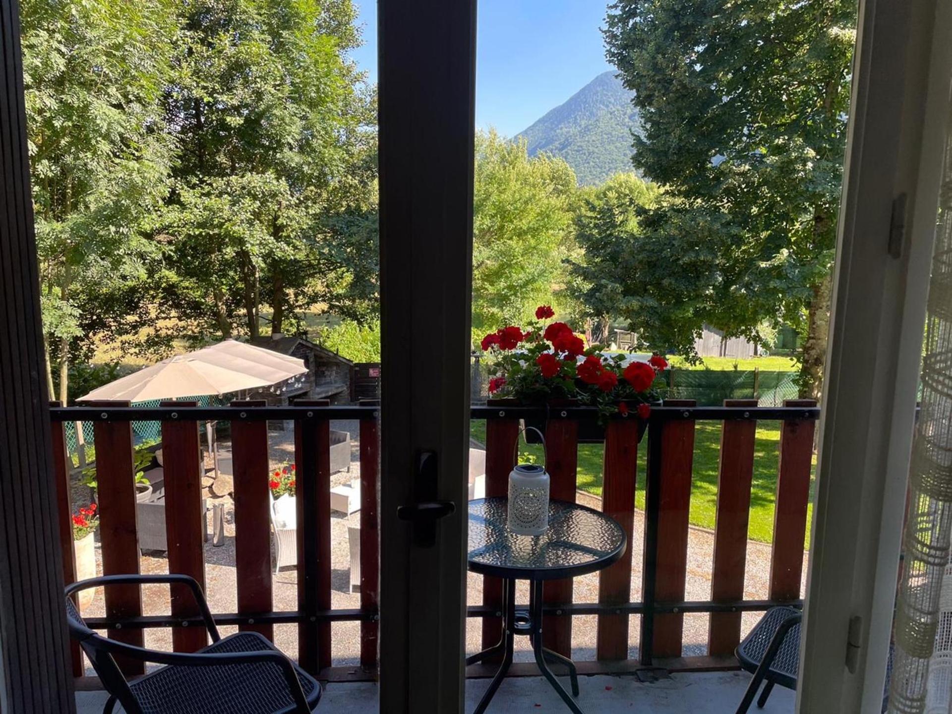 Mountain View 2 Bedroom Apartment Saint Beat Lez Exterior foto